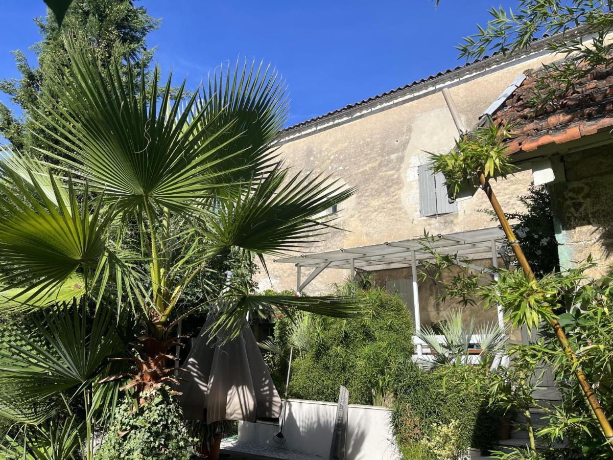 Chambre paisible dans une ancienne bâtisse rénovée Issigeac Esterno foto
